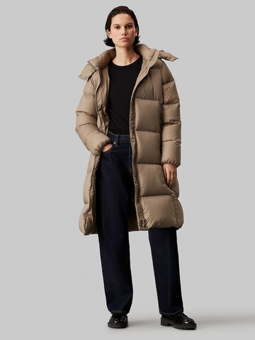 Cappotto invernale di Calvin Klein Jeans in marrone: frontale