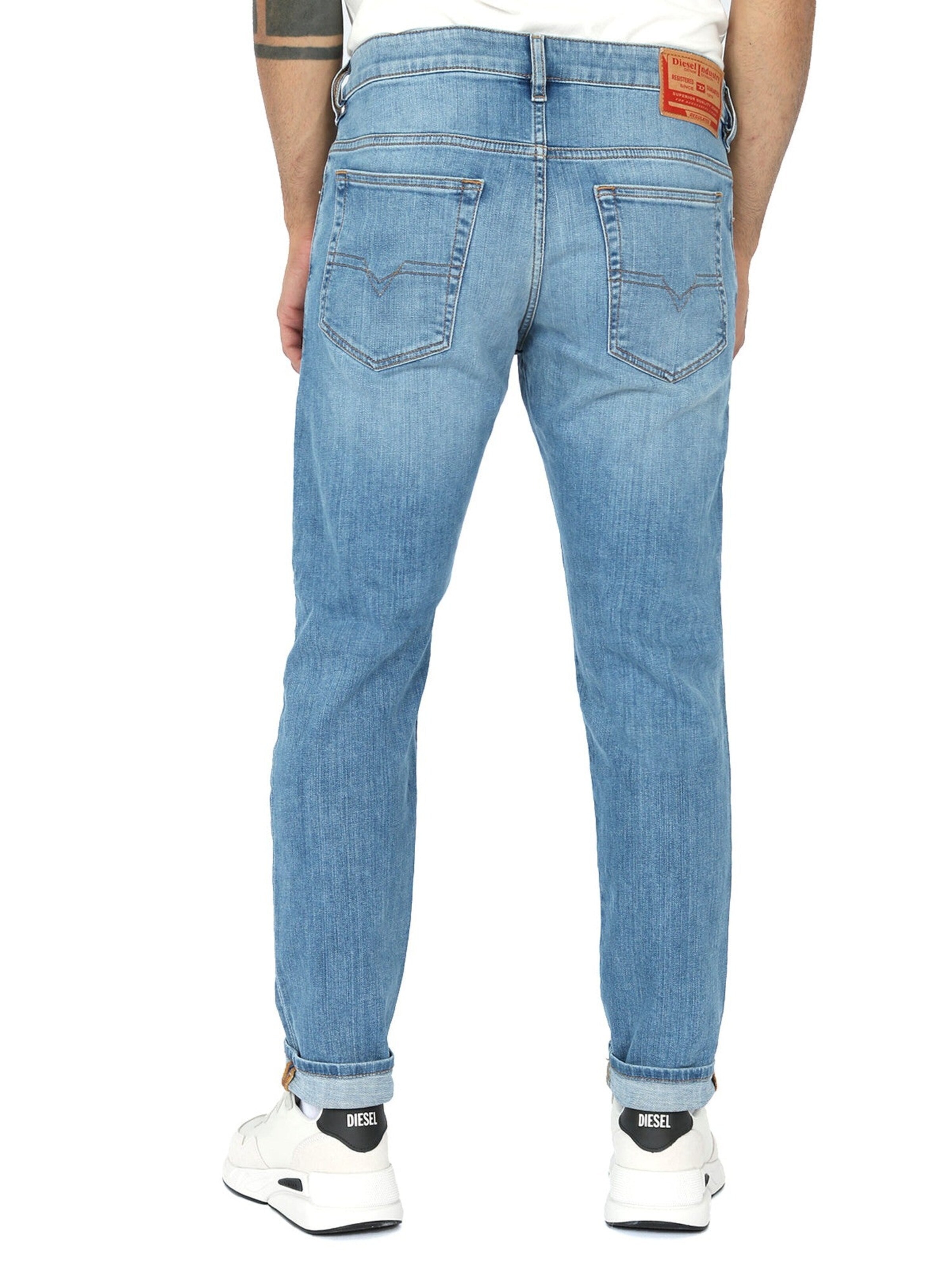 regular Jeans 'D-YENNOX' di DIESEL in blu