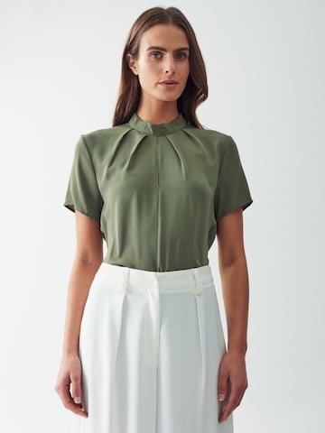 Willa - Blusa em verde: frente