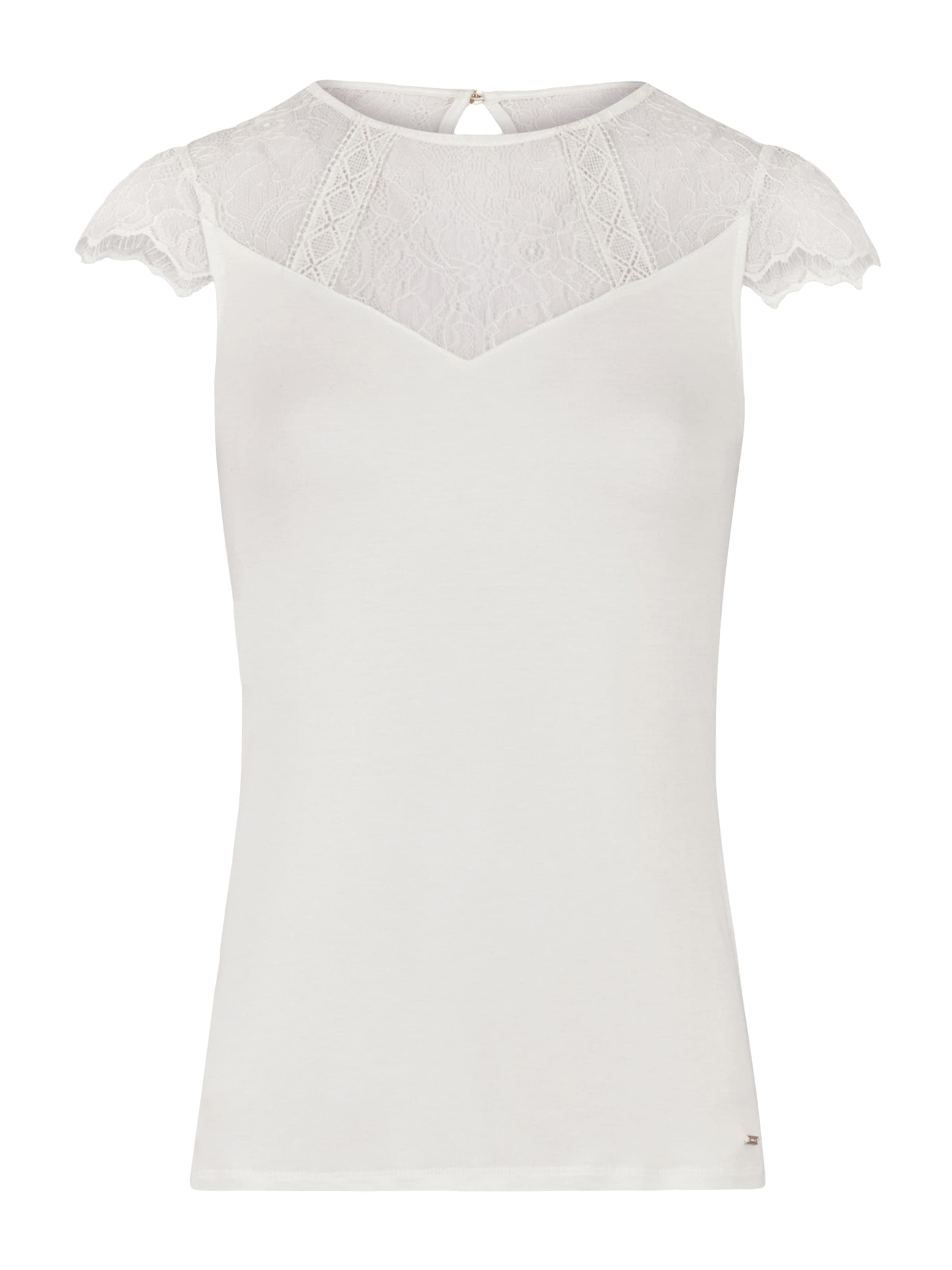 Morgan Shirt in White: front