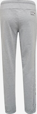 Effilé Pantalon de sport Hummel en gris