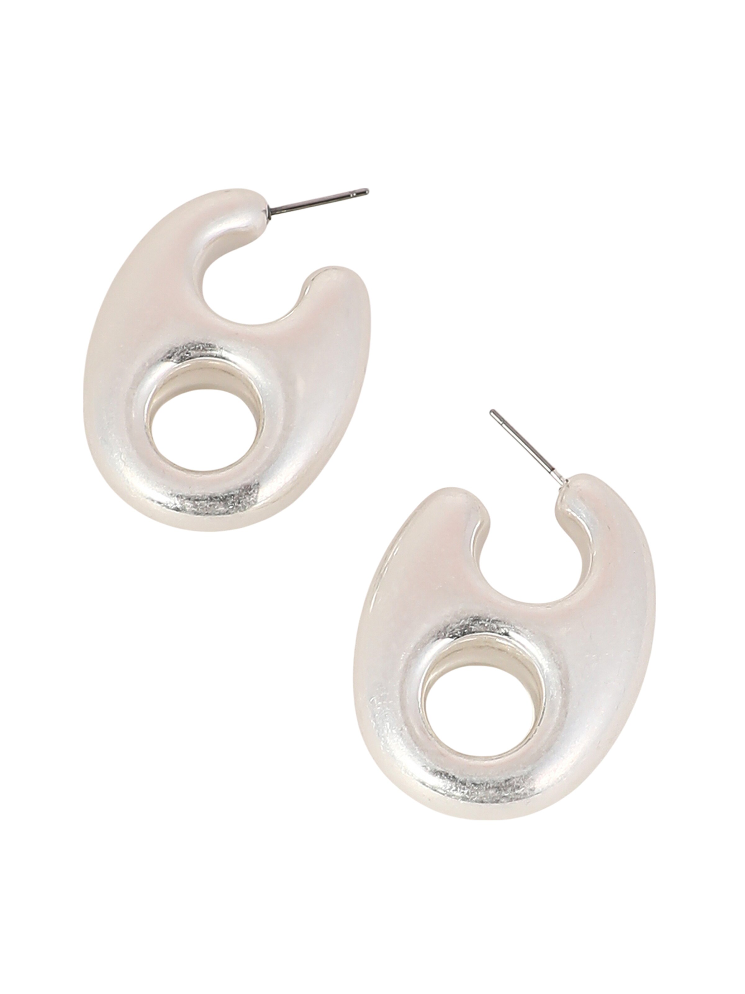 SOHI Oorbellen 'Shehnaz' in Zilver: voorkant