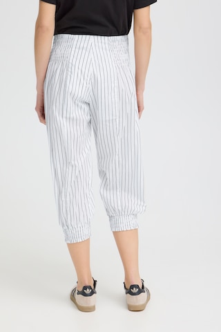 PULZ Jeans - Tapered Pantalón ' Jill ' en blanco