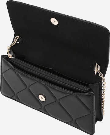 Clutch de la FURLA pe negru