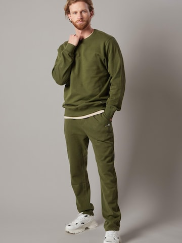 Felpa 'Felpa Felpata Girocollo' di OWN Off With Nature in verde: frontale