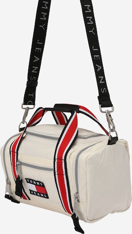 Borsa weekend 'HERITAGE DUFFLE' di Tommy Jeans in bianco: frontale