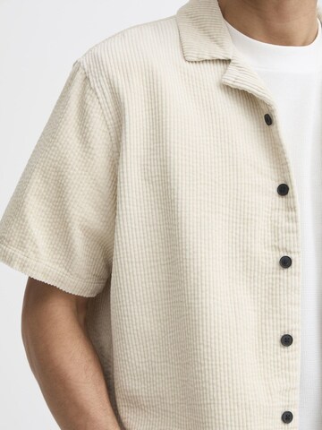 !Solid - Ajuste regular Camisa ' SDOBAN ' en beige