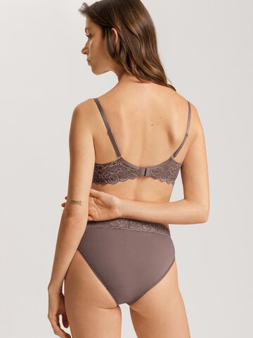Hanro Balconette Bra 'Moments' in Brown