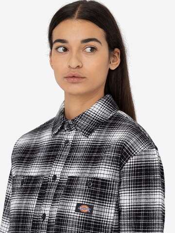 DICKIES Regular fit Button Up Shirt 'Evansville' in Black