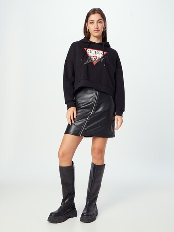 GUESS Sweatshirt in Schwarz