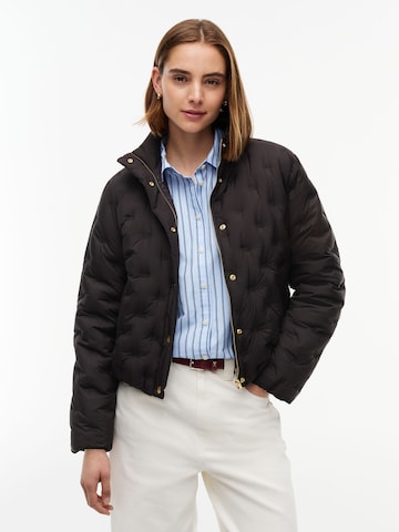 TOMMY HILFIGER Демисезонная куртка в Черный: спереди