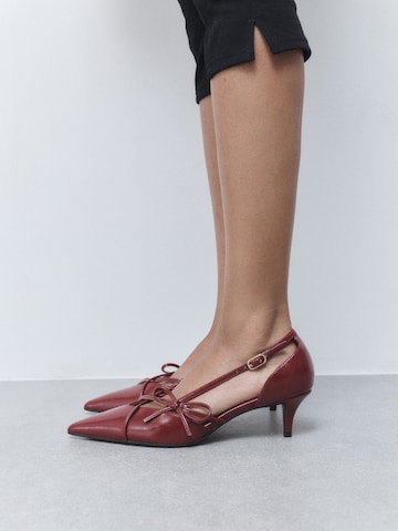 Next Pumps in Rot