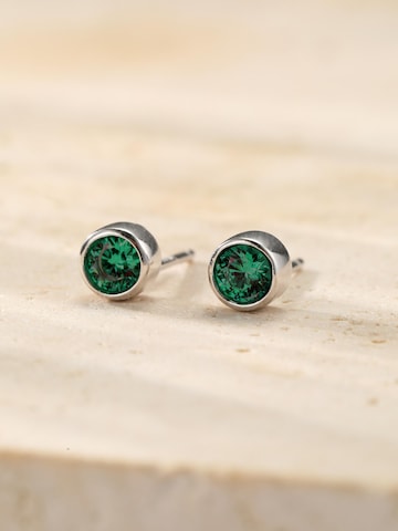 Orecchini 'Emerald Bezel Cubic Zirconia' di Hey Happiness in argento