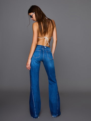 Bershka Flared Jeans in Blue