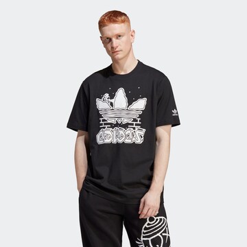 ADIDAS ORIGINALS Тениска 'Graphics Hack The Elite' в черно: отпред