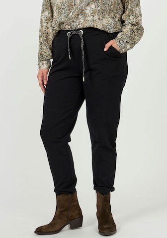 Aprico Regular Pants in Black