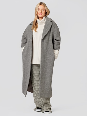 Manteau mi-saison 'Sydney' A LOT LESS en gris