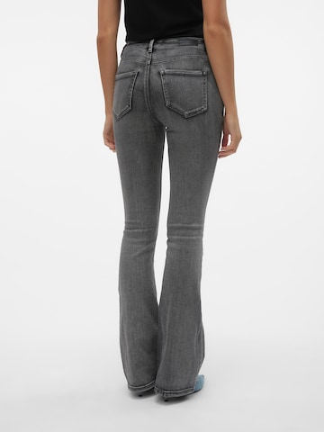 VERO MODA Flared Jeans 'FLASH' in Grey