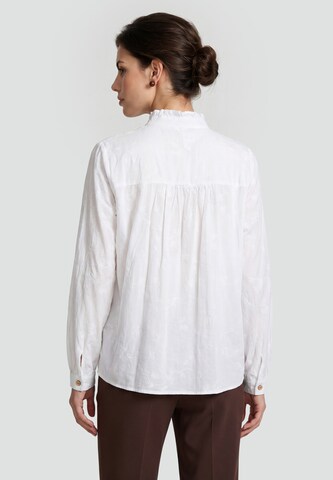 Usha - Blusa en blanco