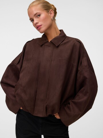 Veste mi-saison 'VMHazel' VERO MODA en marron : devant