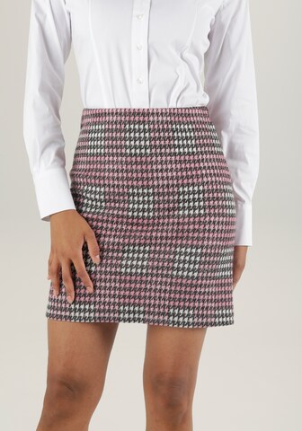 Aniston SELECTED Rock in Pink: Vorderseite