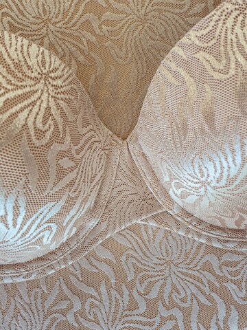 Marc & André String in Beige