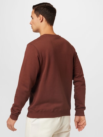 Casual Friday - Sweatshirt 'Severin' em castanho