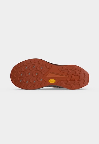 saucony Loopschoen 'PEREGRINE 16' in Zwart
