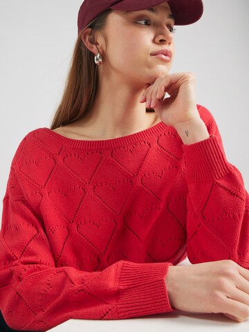 Pull-over HOLLISTER en rouge