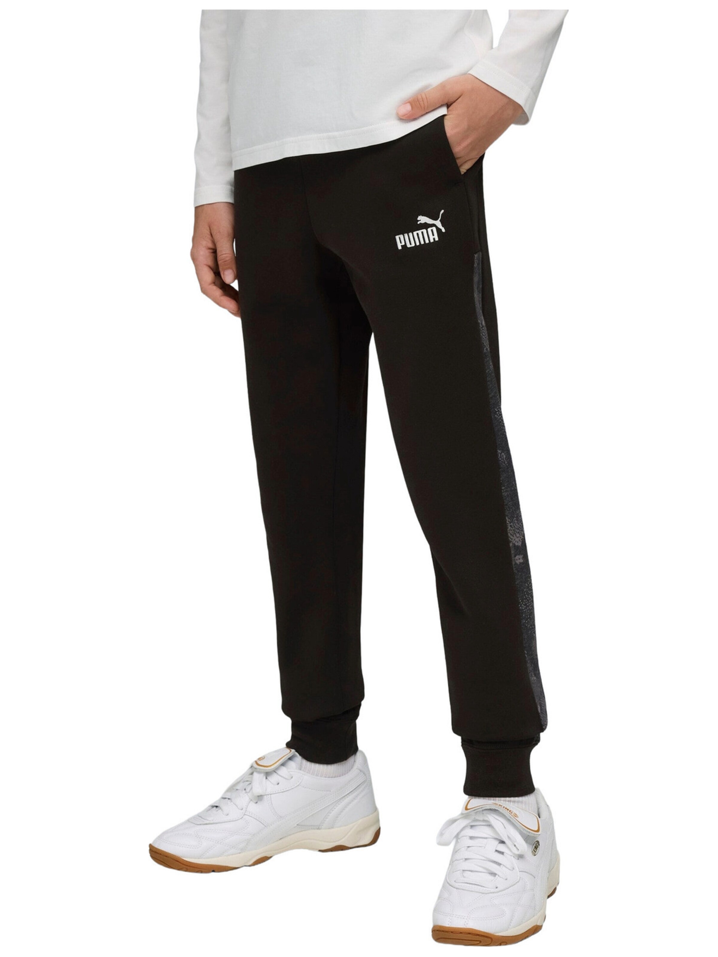 PUMA Pantalón deportivo 'Puma Ess Camo Sweatpants' en 128 en negro, Vista del producto