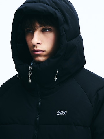 Giacca di mezza stagione di Pull&Bear in nero