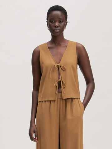 EDITED Bluza 'Kenley' | rjava barva: sprednja stran