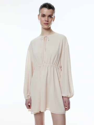 Robe-chemise 'Janette' EDITED en beige : devant