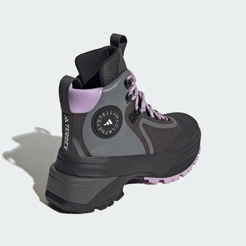 ADIDAS BY STELLA MCCARTNEY Boots in Schwarz