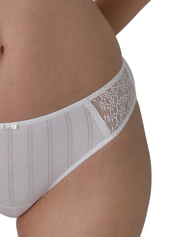 sassa Slip 'Natural Stripe'‌‌‌ in Beige