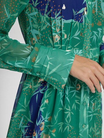 Robe 'Kyndall' NÜMPH en vert