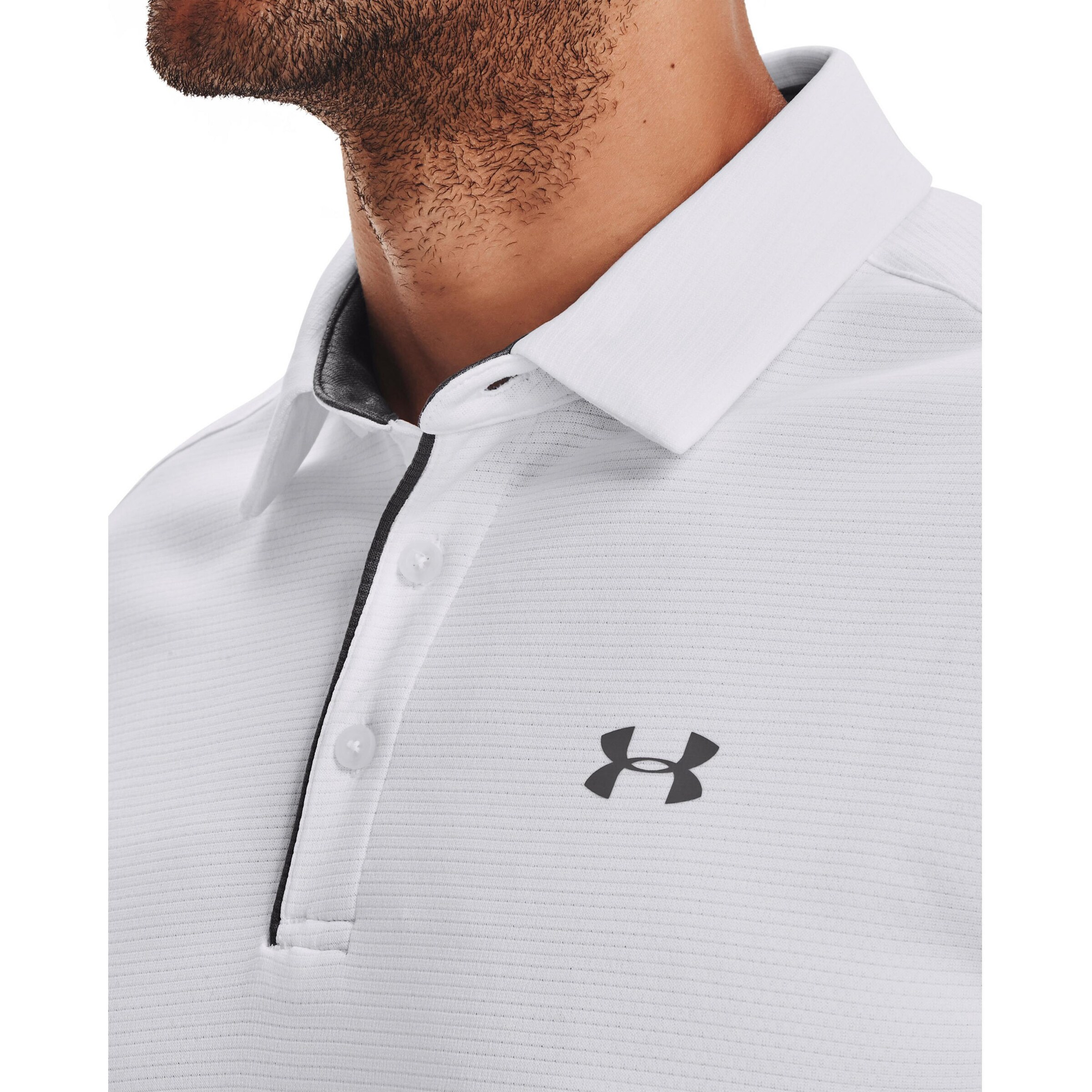 UNDER ARMOUR Performance Shirt in White