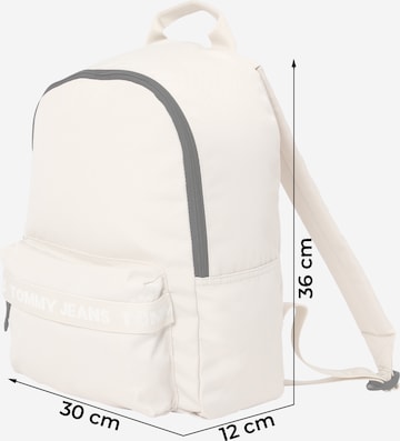 Tommy Jeans Backpack in Beige