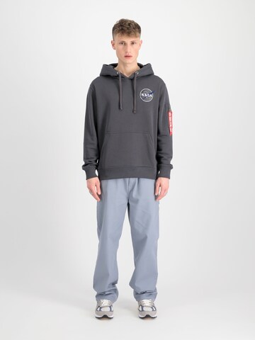 ALPHA INDUSTRIES Sweatshirt 'NASA Orbit'‌‌‌‌ in Grau