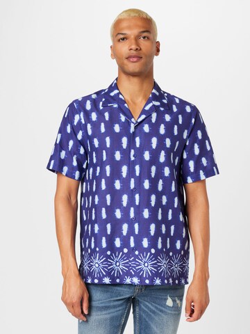 TOPMAN Comfort fit Button Up Shirt in Blue: front