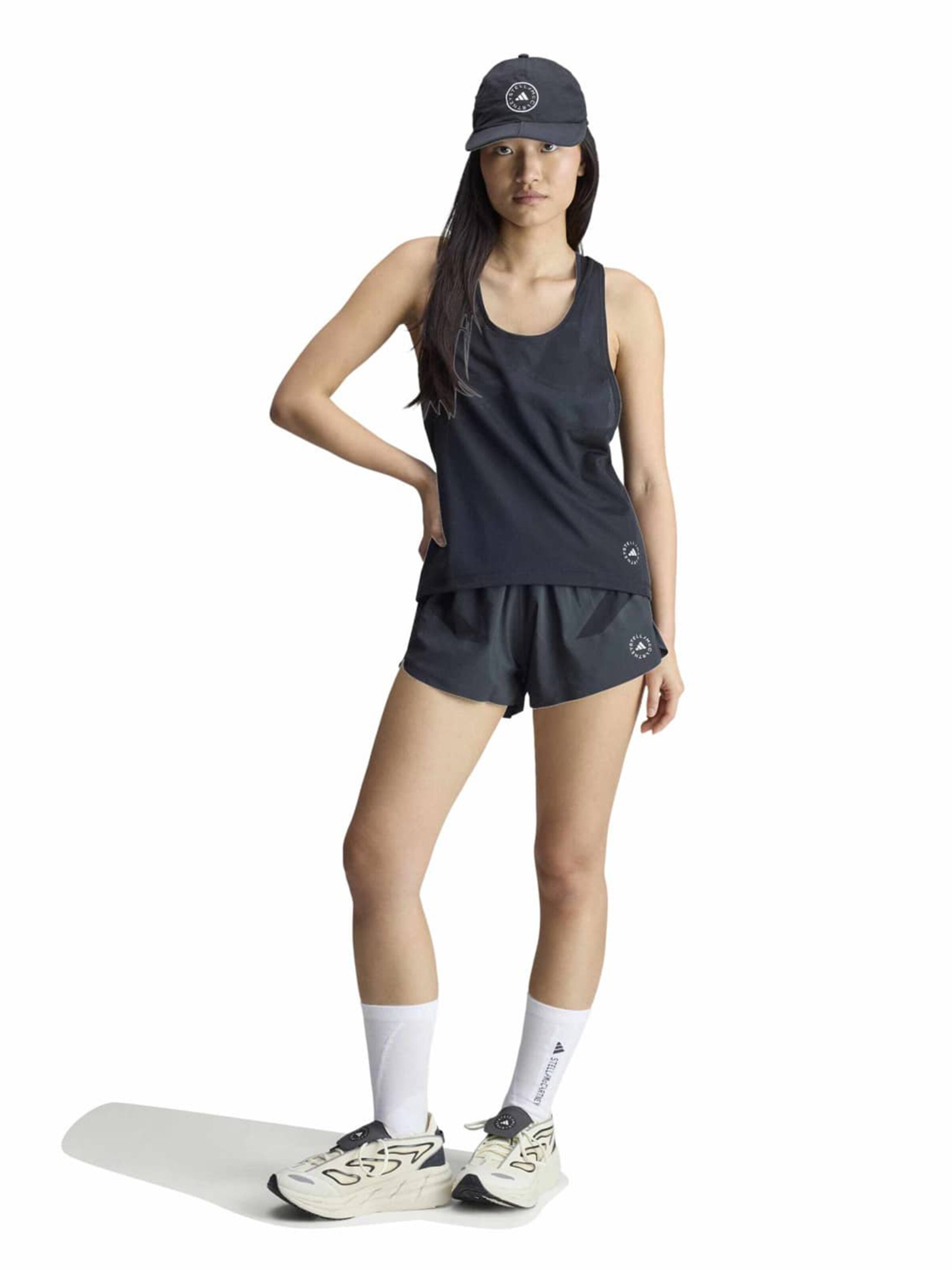 Largi Pantaloni sport de la ADIDAS BY STELLA MCCARTNEY pe negru