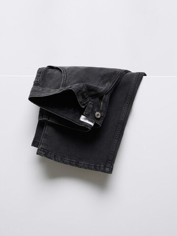 MANGO Loosefit Jeans 'INES' in Schwarz