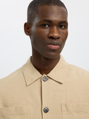 SELECTED HOMME Comfort fit Overhemd in Bruin