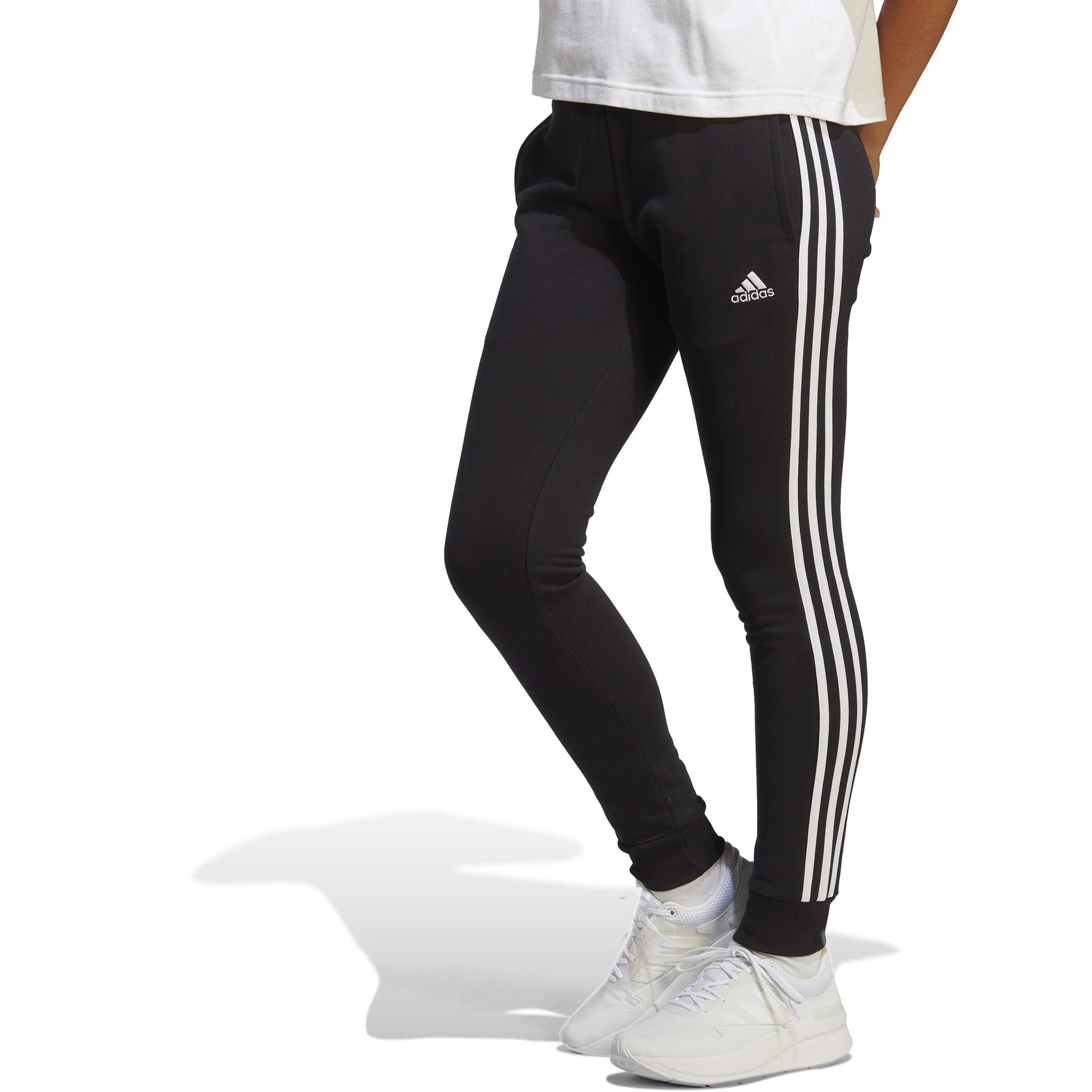 ADIDAS SPORTSWEAR - Tapered Pantalón deportivo 'Essentials' en negro