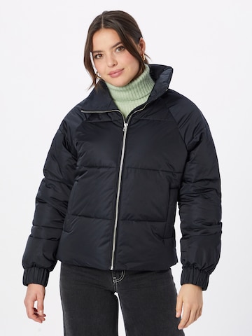 Abercrombie & Fitch Zimska jakna | črna barva: sprednja stran
