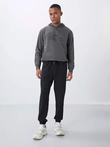 Regular Pantalon Tommy Life en gris