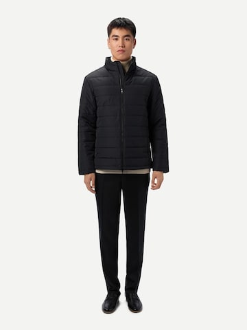 Veste mi-saison 'Men's CashmereTECH Jacket' GOBI Cashmere en noir