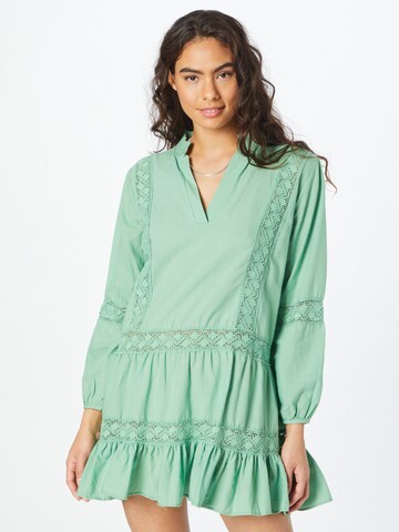 Trendyol Kleit, värv roheline: eest vaates