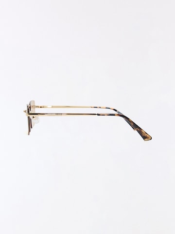 Bershka Sonnenbrille in Gold