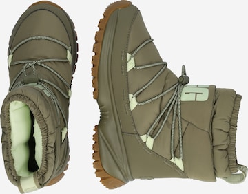 UGG حذاء للثلج 'Yose' بلون أخضر